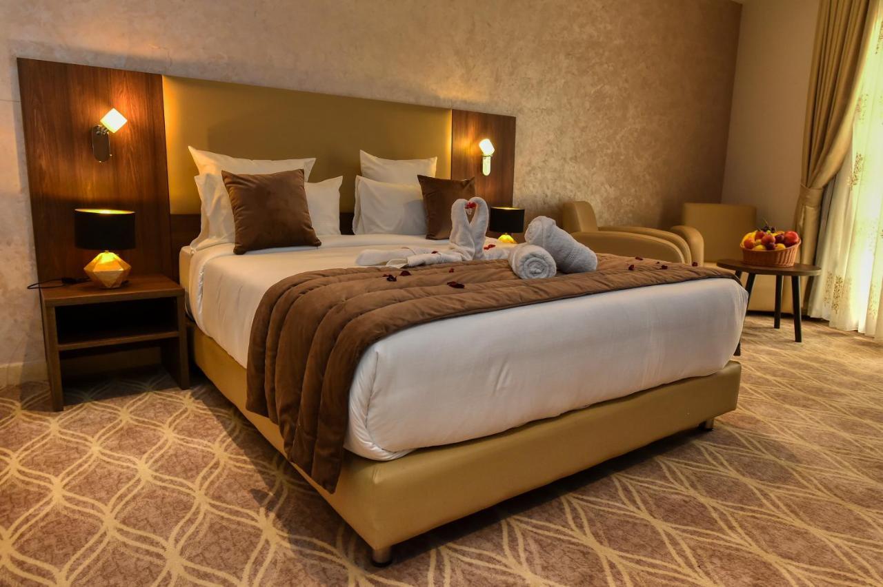 Mf Hotel Oran Bir El Djir Eksteriør billede