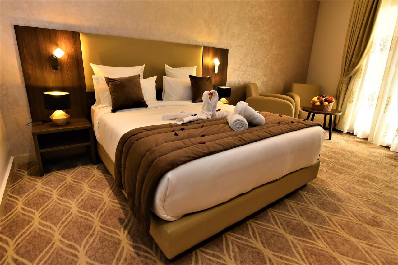 Mf Hotel Oran Bir El Djir Eksteriør billede