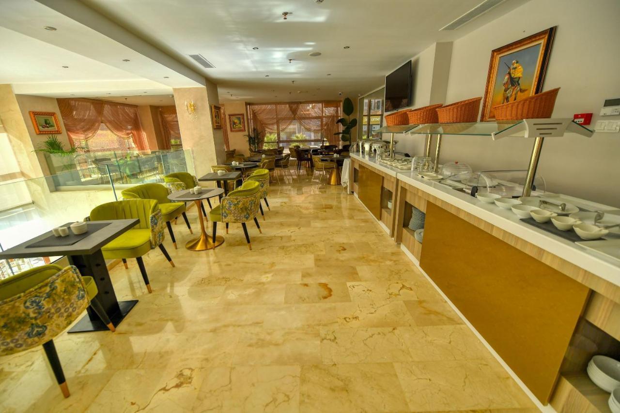 Mf Hotel Oran Bir El Djir Eksteriør billede