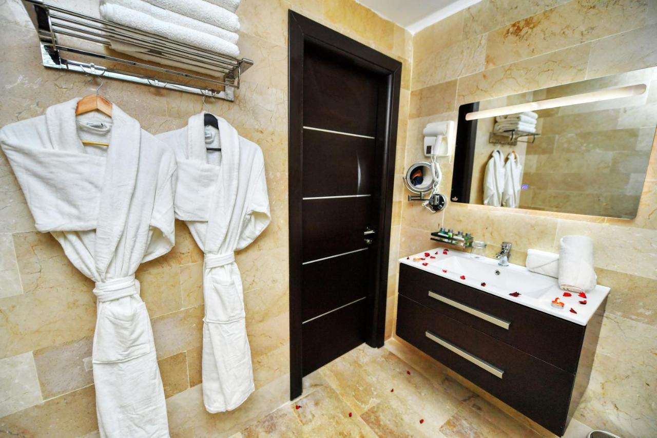 Mf Hotel Oran Bir El Djir Eksteriør billede