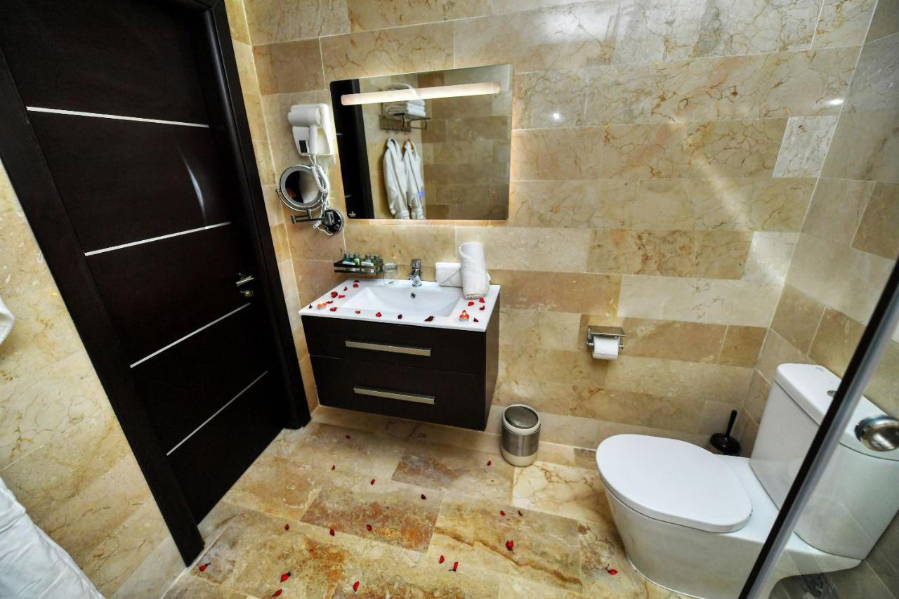 Mf Hotel Oran Bir El Djir Eksteriør billede